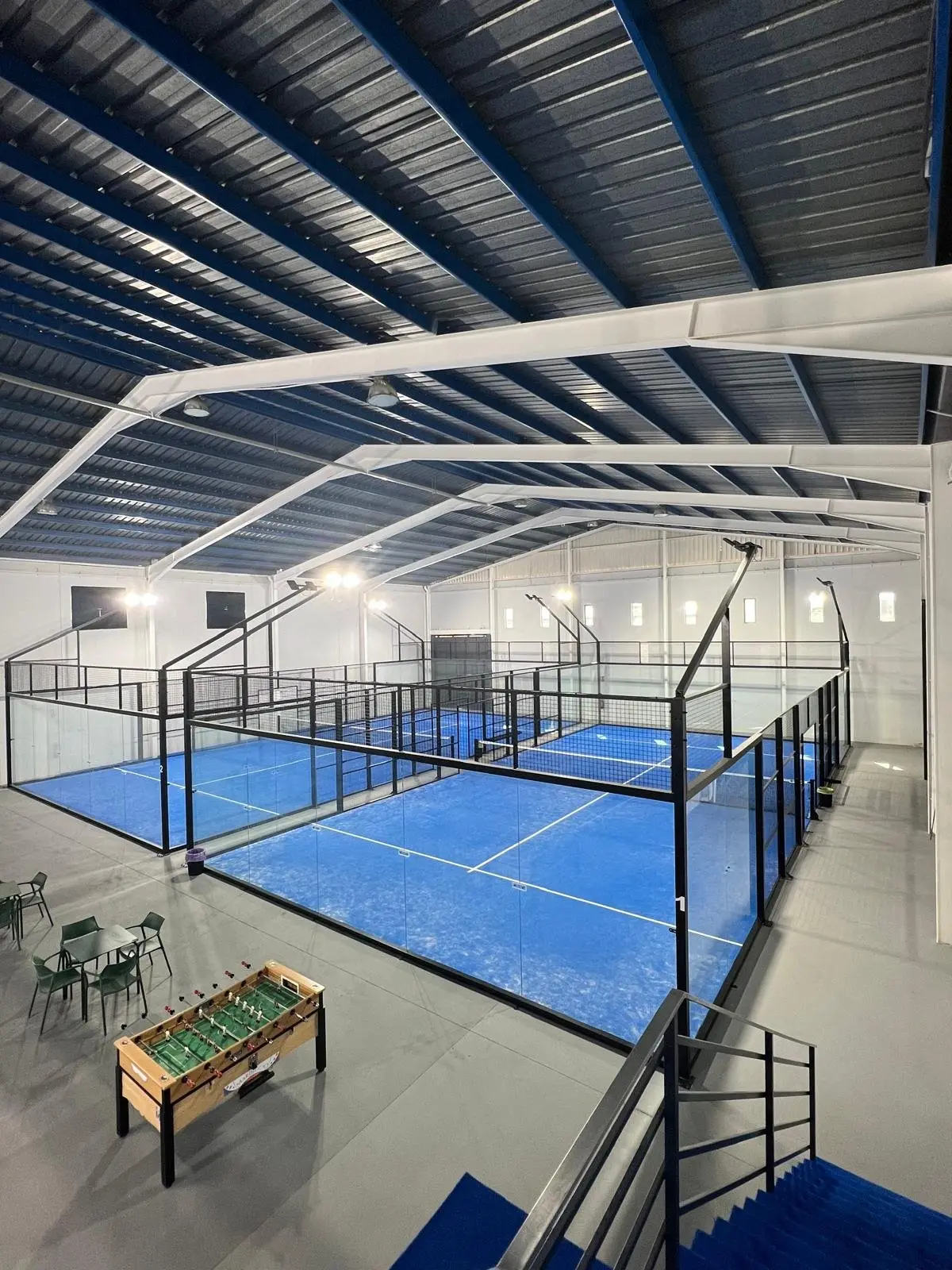 Pistas de pádel y servicios en venta en Las Torres de Cotillas