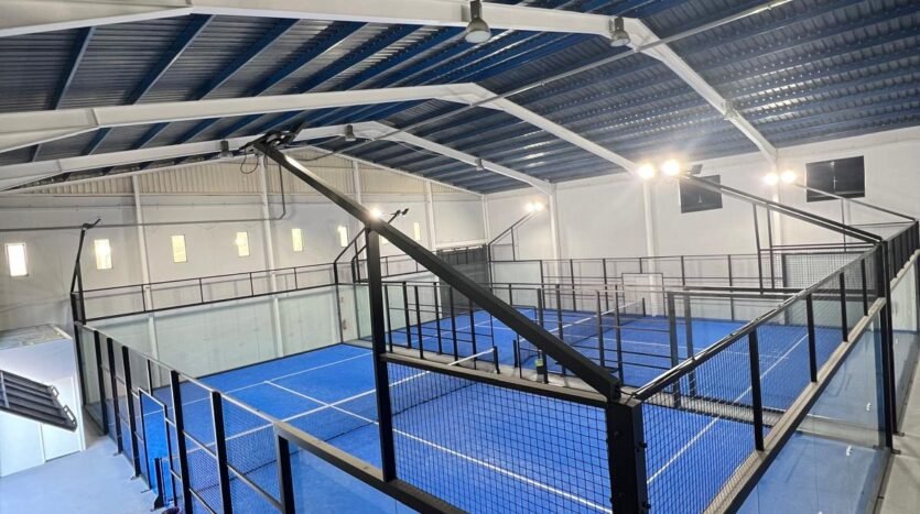 Venta de Pistas de pádel y servicios integrados en Las Torres de Cotillas