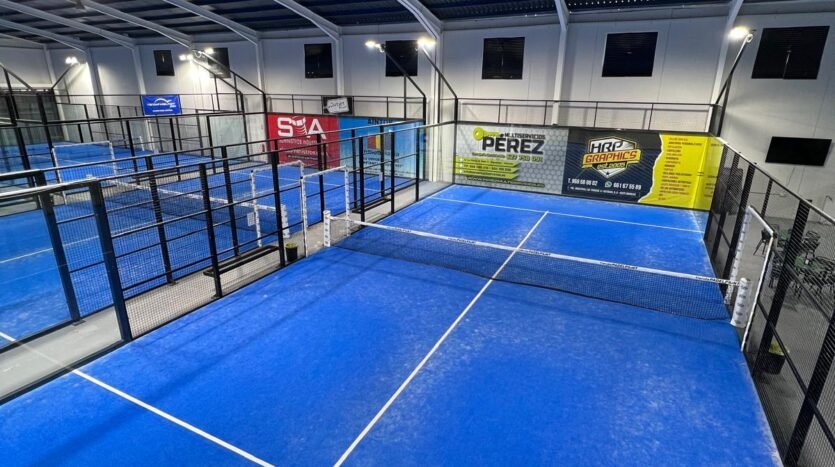 Venta de Pistas de pádel y servicios integrados en Las Torres de Cotillas