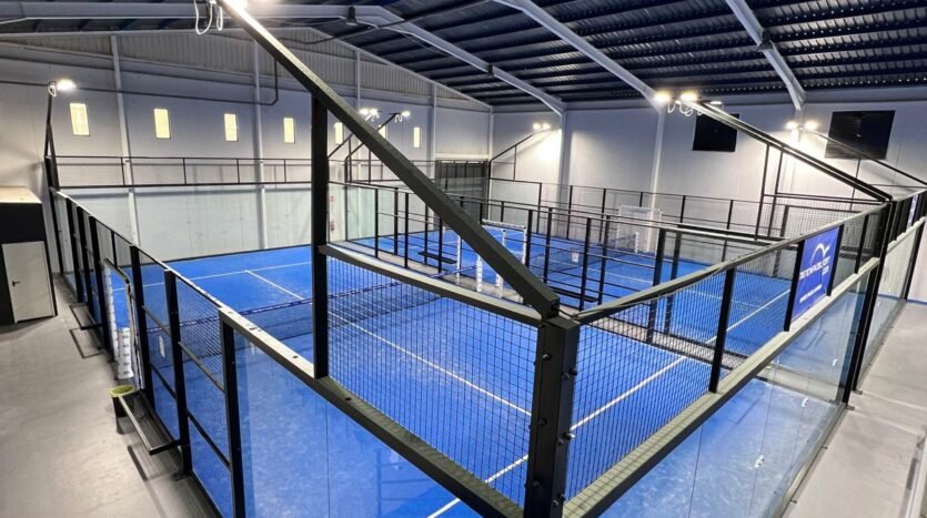 Venta de Pistas de pádel y servicios integrados en Las Torres de Cotillas